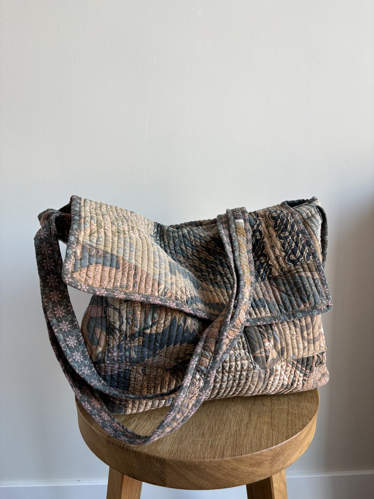 Japanese Brand × Vintage Vintage Patchwork Quilted Shoulder Bag Size ONE SIZE - 2 Thumbnail