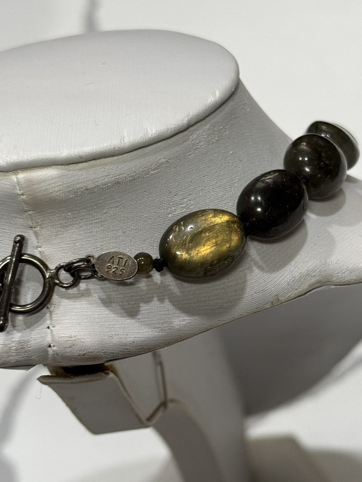 Jewelry Natural Labradorite Oval Graduated Iridescent Bead Strand Size ONE SIZE - 4 Thumbnail