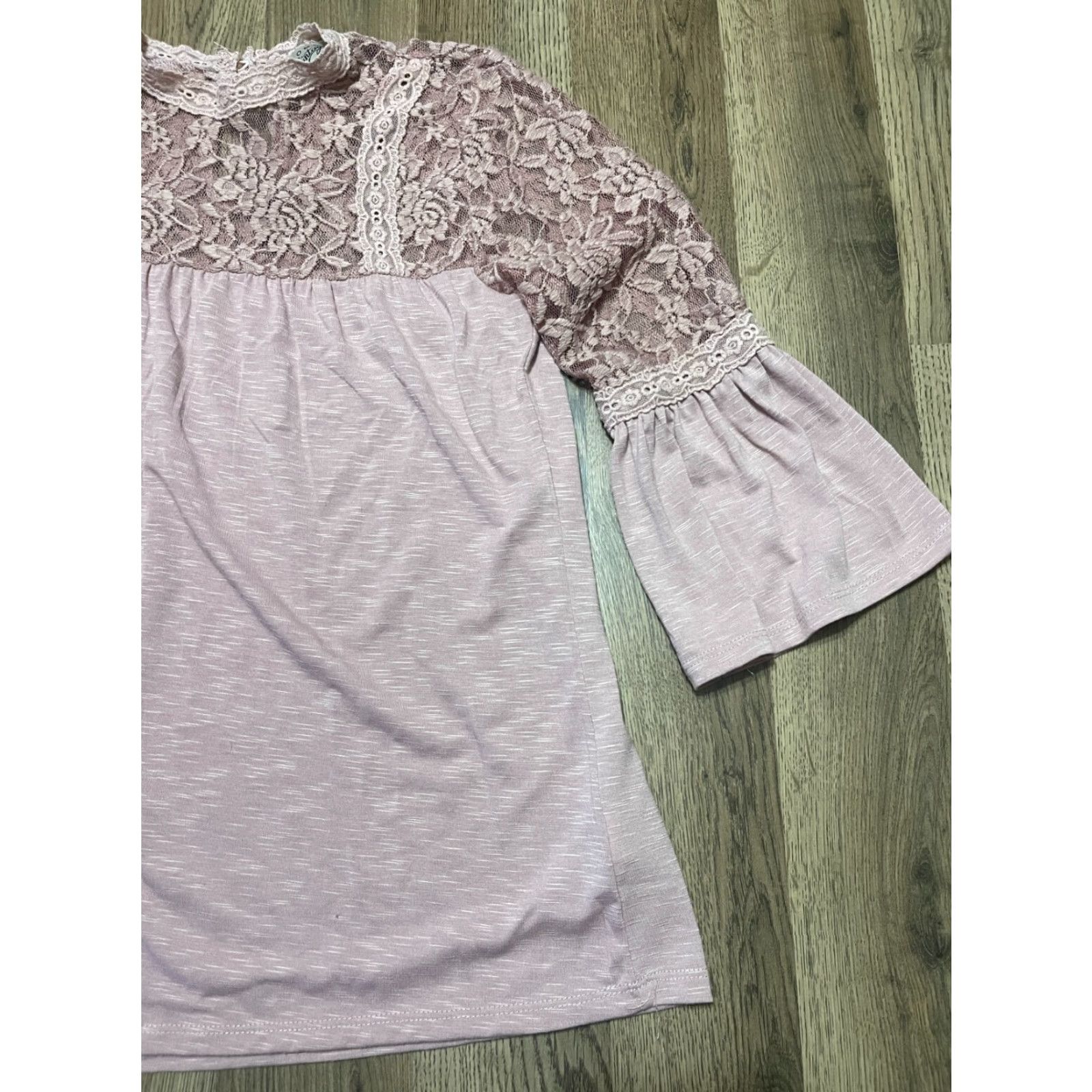 Bell VINTAGE Como Shirt, Women’s Size Small, Pink Lace Top, 3/4 Bell Sleeve, T-Shirt, Womens Size S / US 4 / IT 40 - 4 Thumbnail