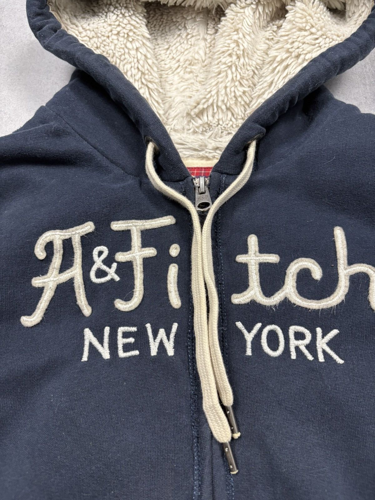 Abercrombie & Fitch Abercrombie & Fitch Fuzzy Sherpa Zip Hoodie Navy Y2K Vintage Size M / US 6-8 / IT 42-44 - 6 Thumbnail