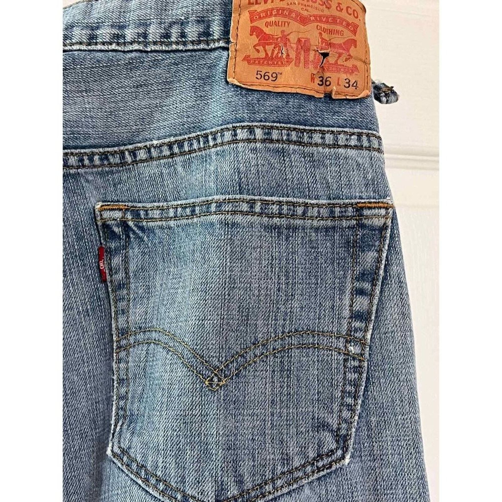 Levi's Levi’s 569 Men’s 36/34 distressed medium blue 2014 Lesotho Size US 36 / EU 52 - 7 Thumbnail