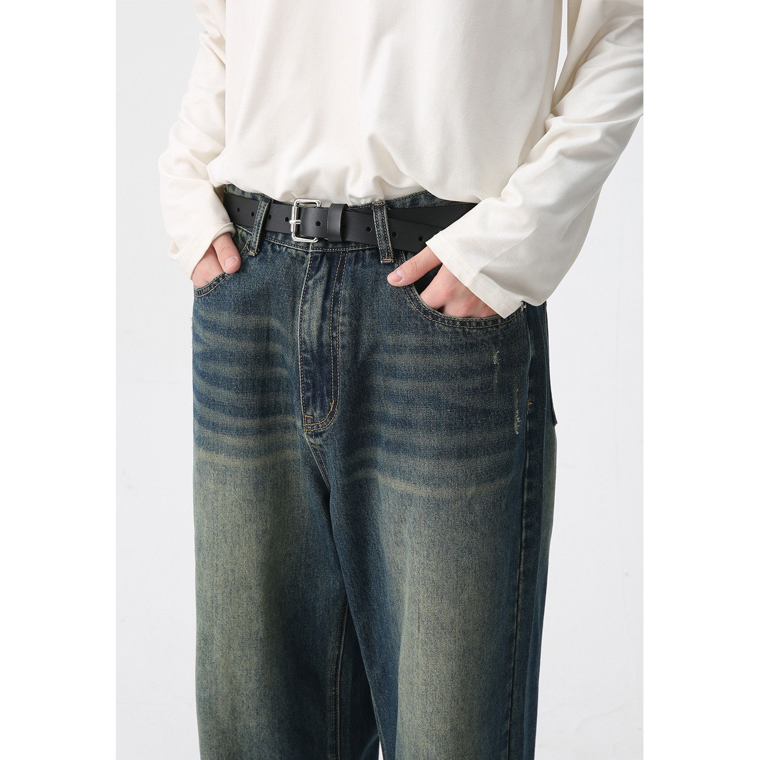 Vintage Men's Washed, Distressed Denim Trousers Size US 32 / EU 48 - 4 Thumbnail