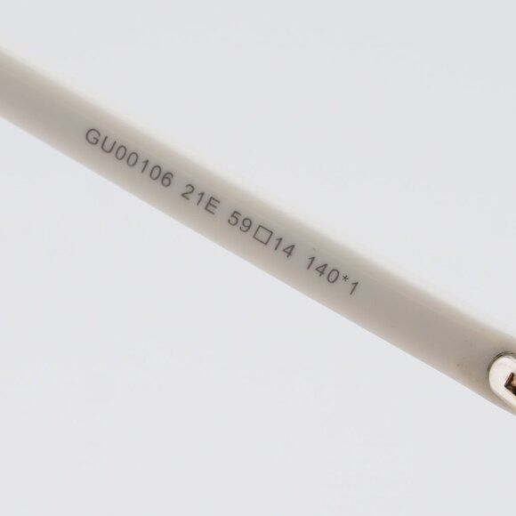 Guess Guess GU00106 21E Sunglasses White/Gold Cat Eye Frame Size ONE SIZE - 7 Thumbnail