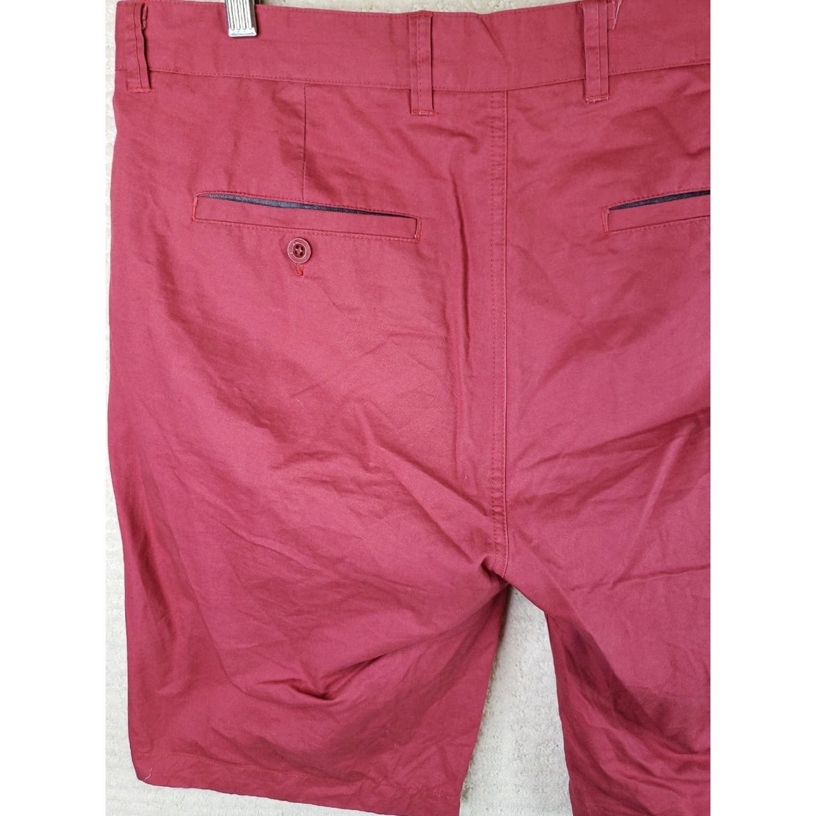 Vintage Allegiany NY Men's 34W x 10.5L Red Cotton Shorts Longer Length Chino Casual Regular Waist Pocket 34in Inseam 10.5in Mens Red Cotton Shorts Size US 34 / EU 50 - 5 Thumbnail