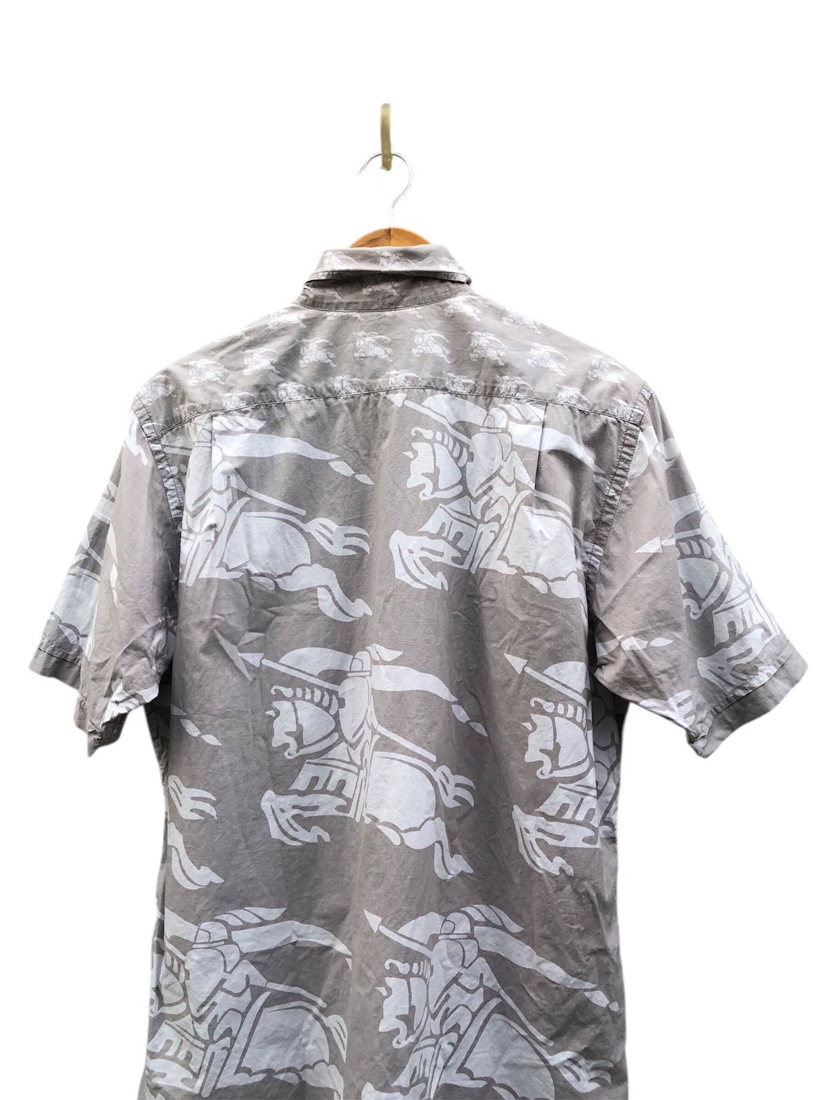Burberry Burberry Black Label Fullprint Logo Button Ups Size US M / EU 48-50 / 2 - 7 Thumbnail