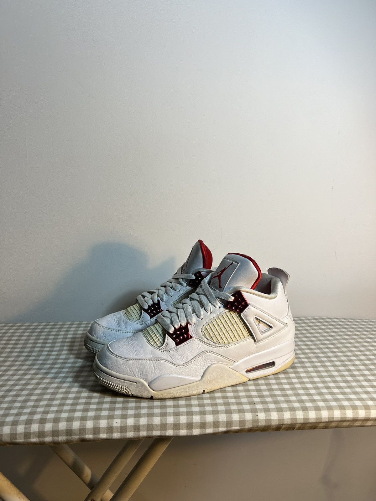 Jordan Brand Jordan 4 Red Metallic Size US 10 / EU 43 - 1 Thumbnail
