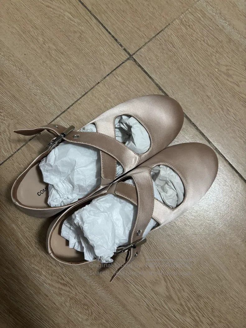 Alaia Alaia Lace-Up Ballet Shoes, Beige Size US 6.5 / IT 36.5 - 8 Thumbnail