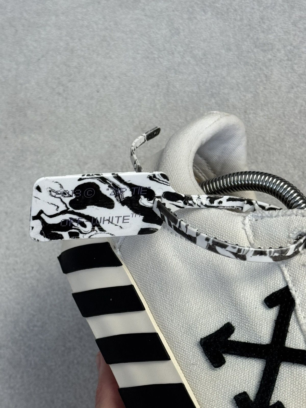 Off-White Off-White Low Vulcanized Canvas Sneakers size43 Size US 9.5 / EU 42-43 - 6 Thumbnail