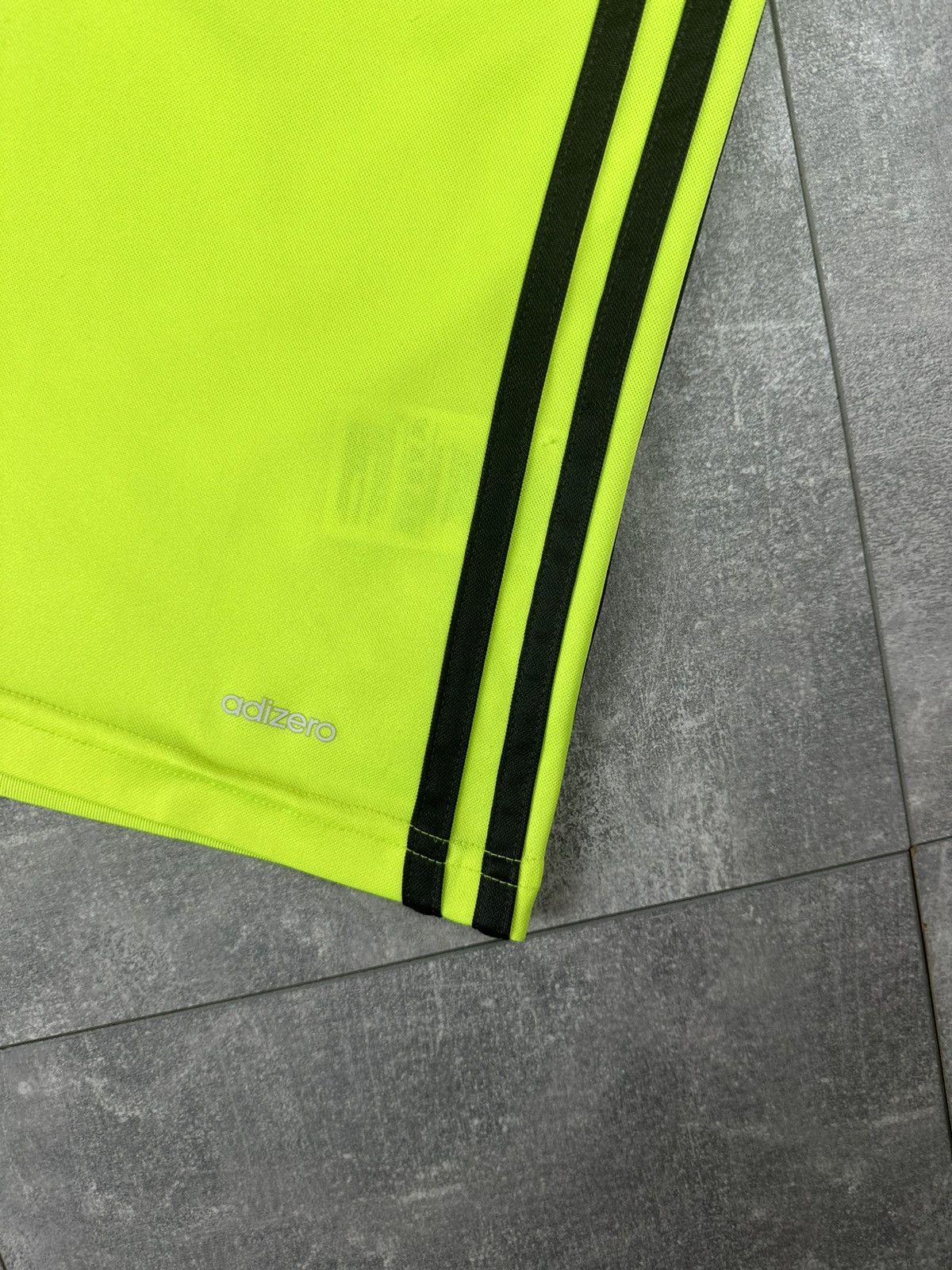 Adidas Adidas Chelsea FC 2016/17 Training Soccer Football Jersey Size US S / EU 44-46 / 1 - 6 Thumbnail