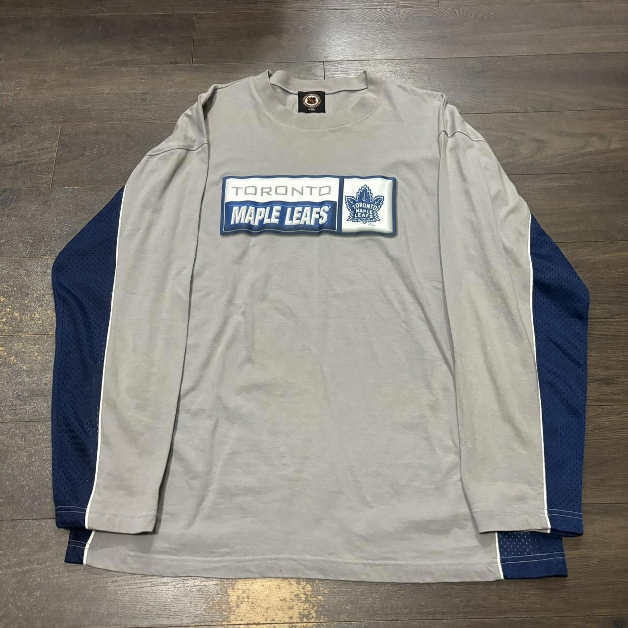 NHL vintage toronto maple leafs long sleeve t shirt 00s L Size US L / EU 52-54 / 3 - 3 Thumbnail