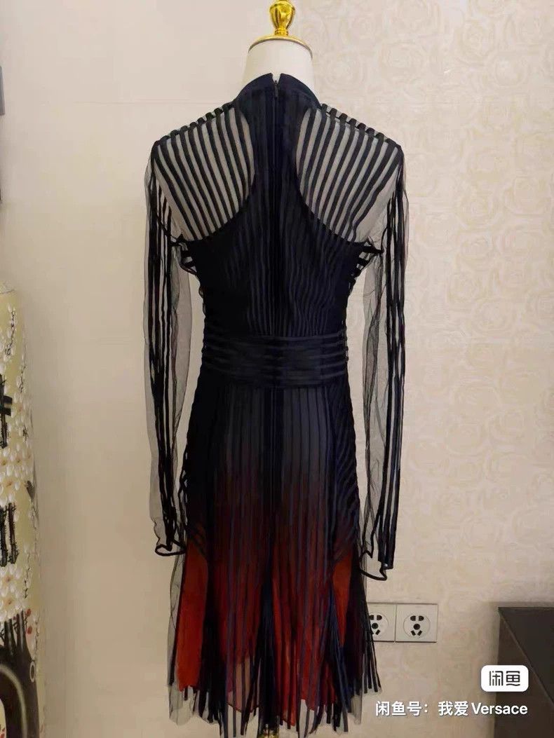 Versace Versace Dress skirt Size L / US 10 / IT 46 - 6 Thumbnail