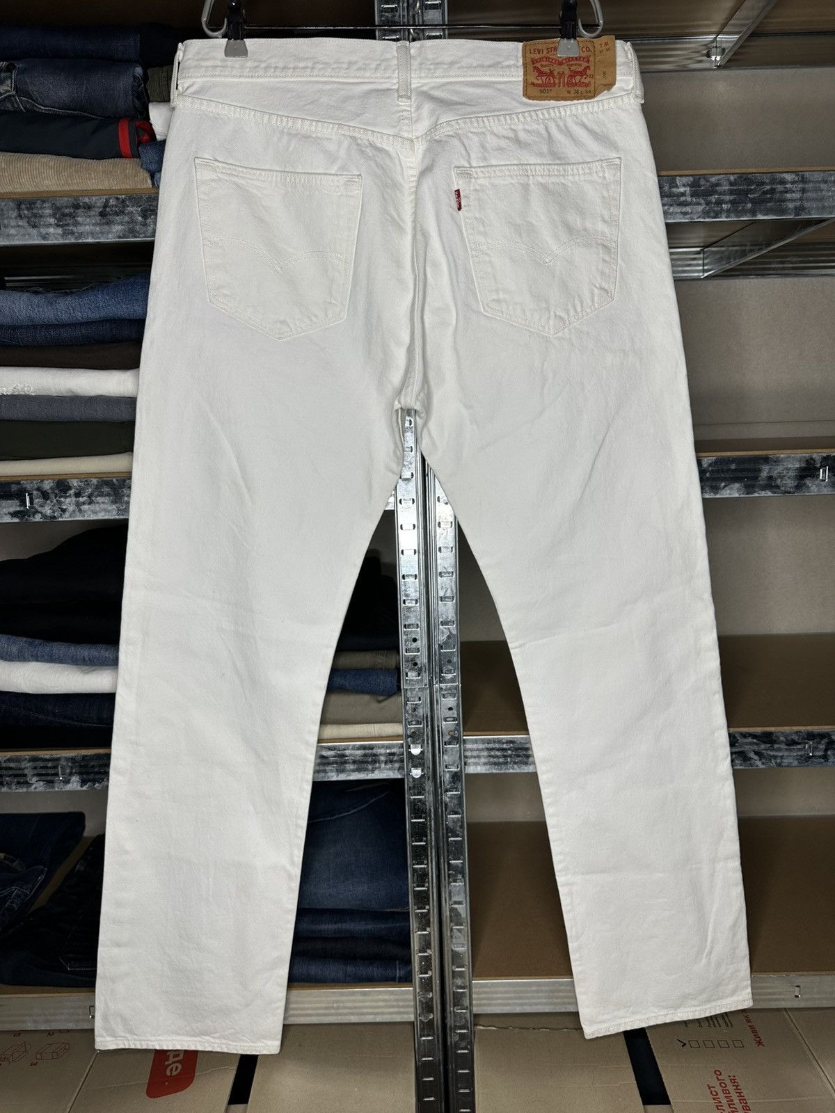 Levi's Levi’s 501 White Jeans W36 L34 Straight Denim Pants Size US 36 / EU 52 - 2 Thumbnail