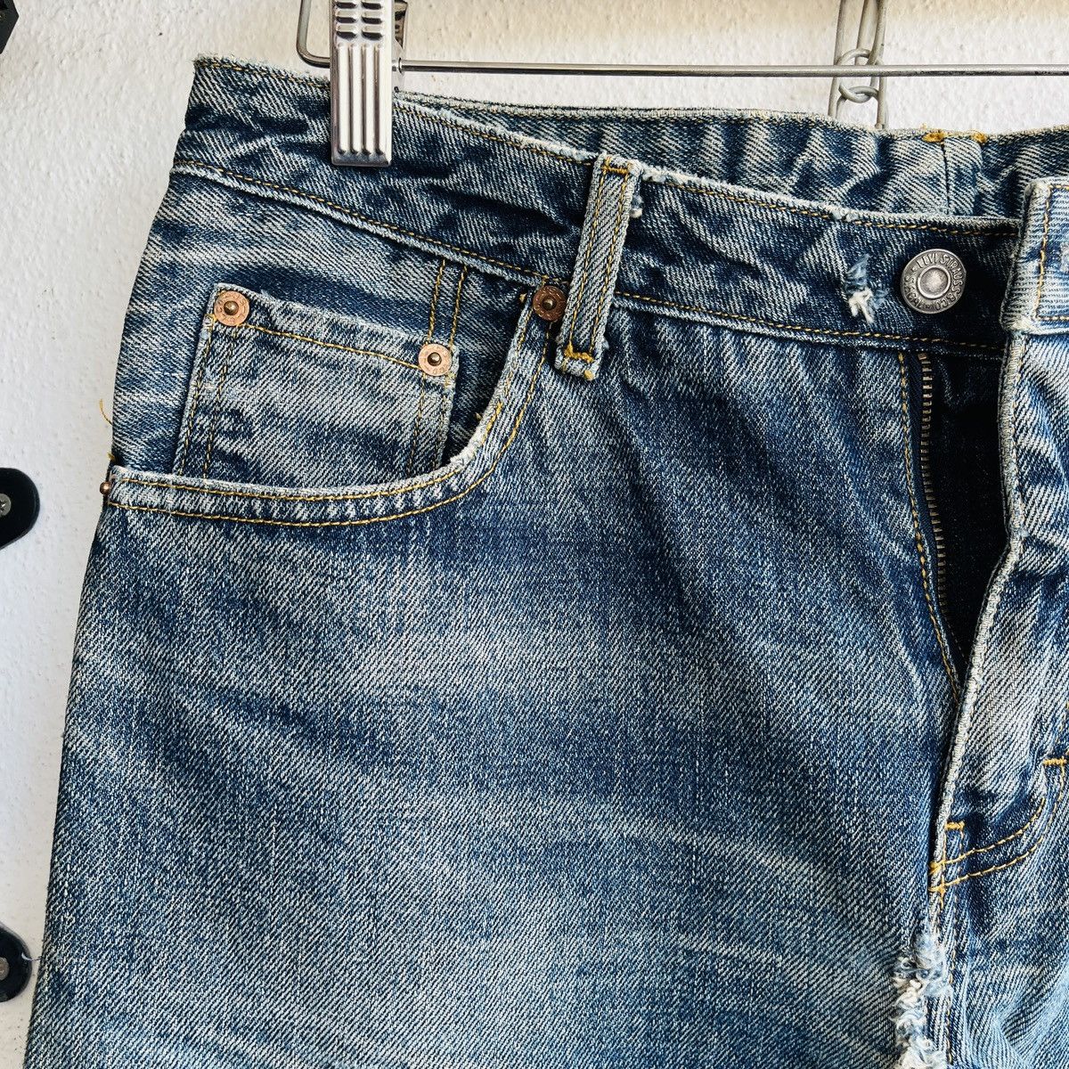 Levi's Vintage Levi's R Tag Distresse Selvedge Jeans Talon Zipper Size US 31 - 7 Thumbnail