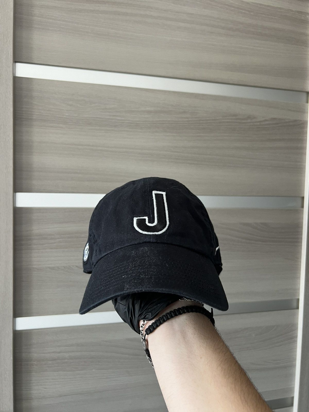 Nike Vintage 2000s Nike Juventus Y2K Black Cap Drill Size ONE SIZE - 2 Thumbnail