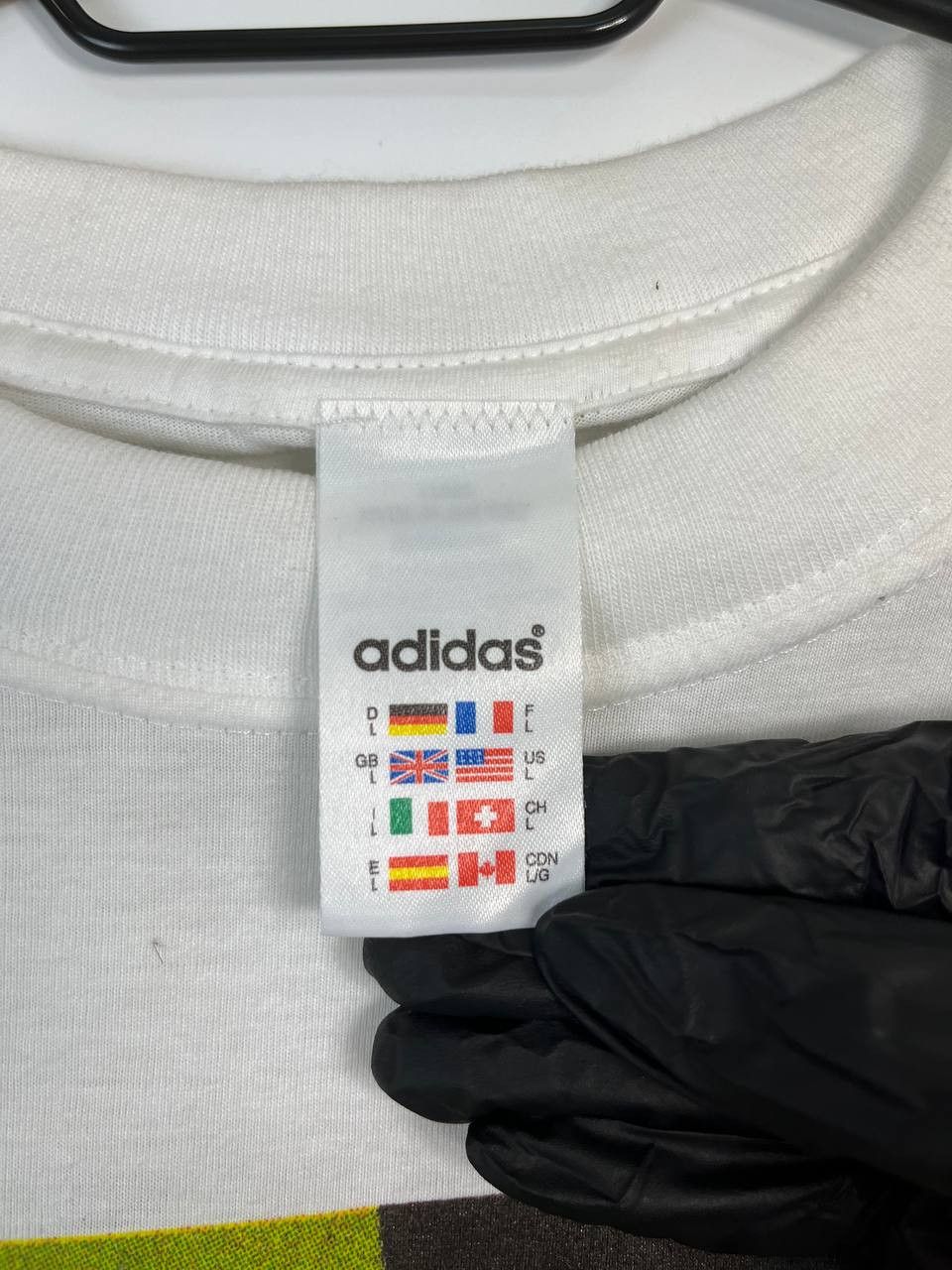 Adidas VINTAGE ADIDAS SOCCER T-SHIRT GRAPHIC 90s FOOTBALL SIZE L Size US L / EU 52-54 / 3 - 2 Thumbnail