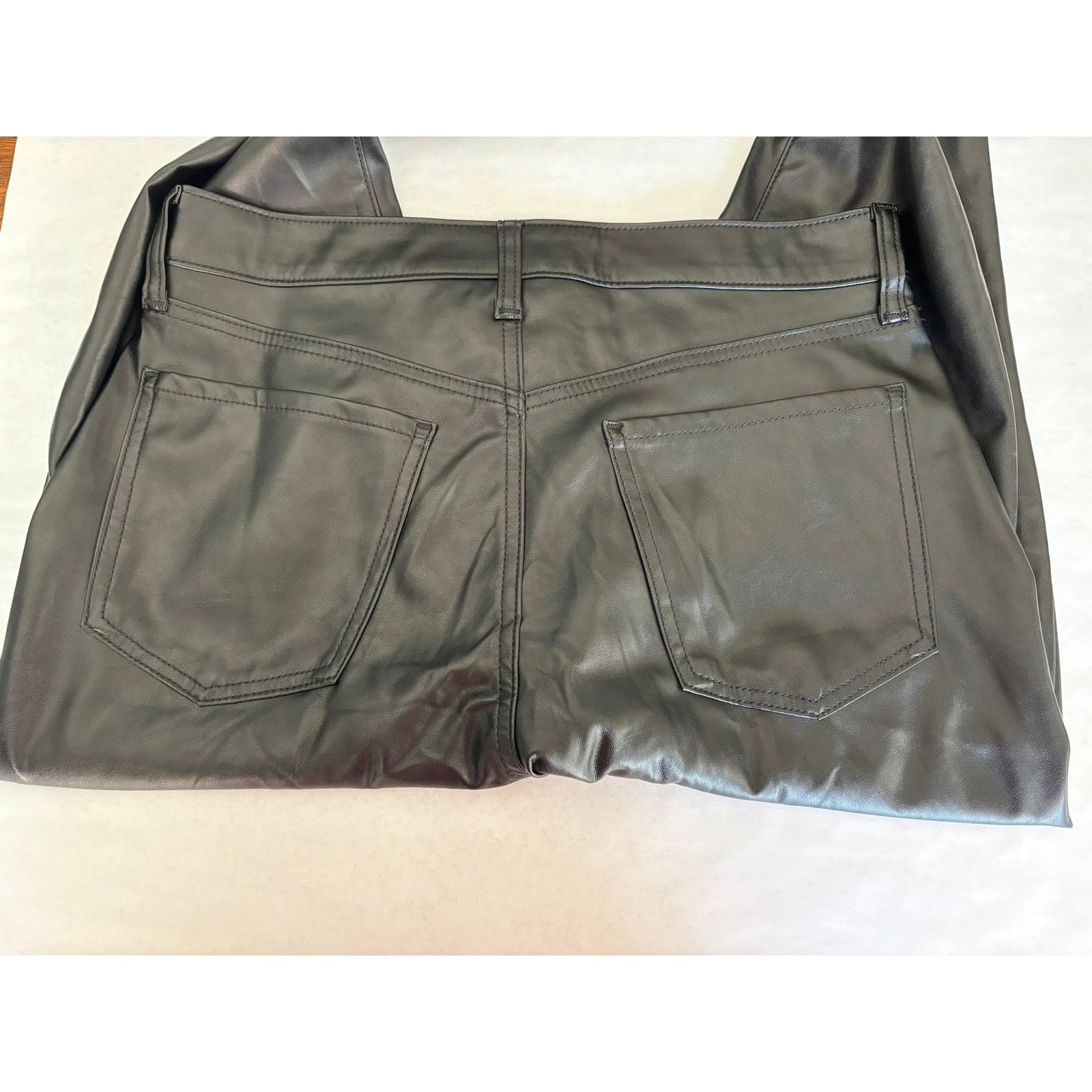 Old Navy NWT Old Navy Faux Leather High Rise Straight Pants Size 10 Size 32" / US 10 / IT 46 - 6 Thumbnail