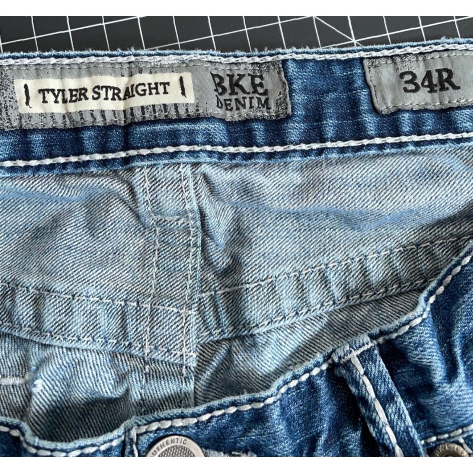 Vintage VINTAGE Buckle BKE Tyler Straight Jeans Men's 32 Blue Denim Mid Rise Regular Fit 31 Inseam Grunge Hipster Size US 32 / EU 48 - 3 Thumbnail