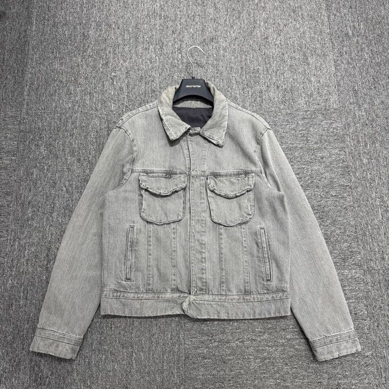 Louis Vuitton Louis Vuitton Grey 3D pocket presbyopic leather denim jacke Size US M / EU 48-50 / 2 - 3 Thumbnail