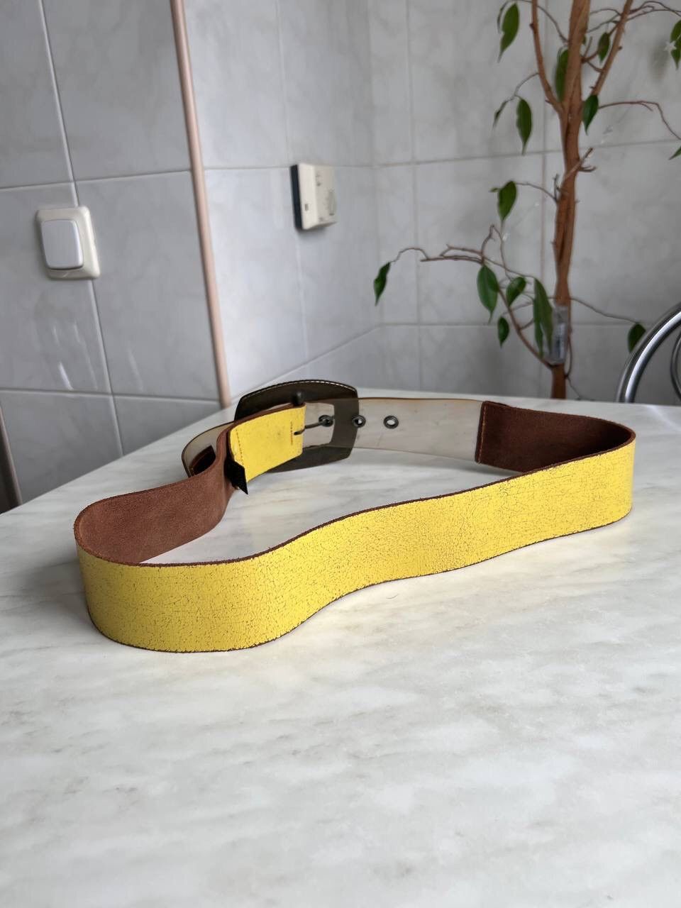 Designer × Roberto Cavalli Roberto Cavalli Crystal Buckle Italian Yellow Leather Belt Size 34 - 14 Thumbnail
