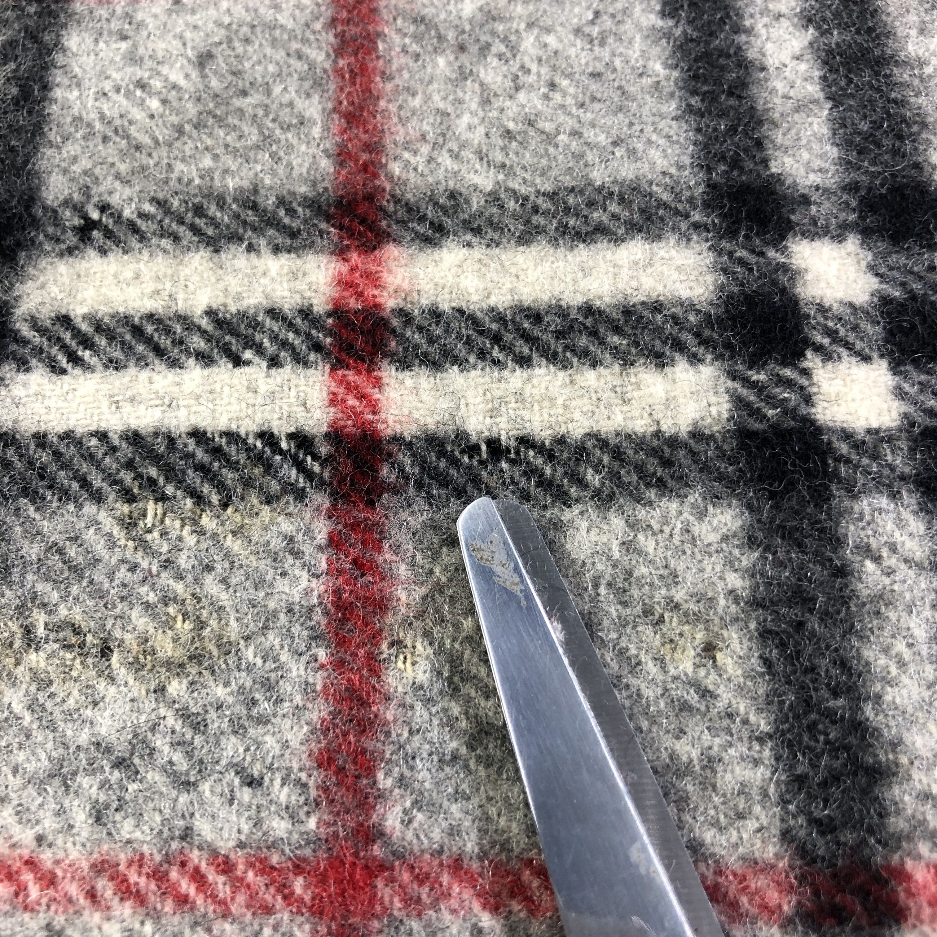 Burberry Burberry Nova Check Wool Scarf Muffler Neckwear V2653 Size ONE SIZE - 6 Thumbnail