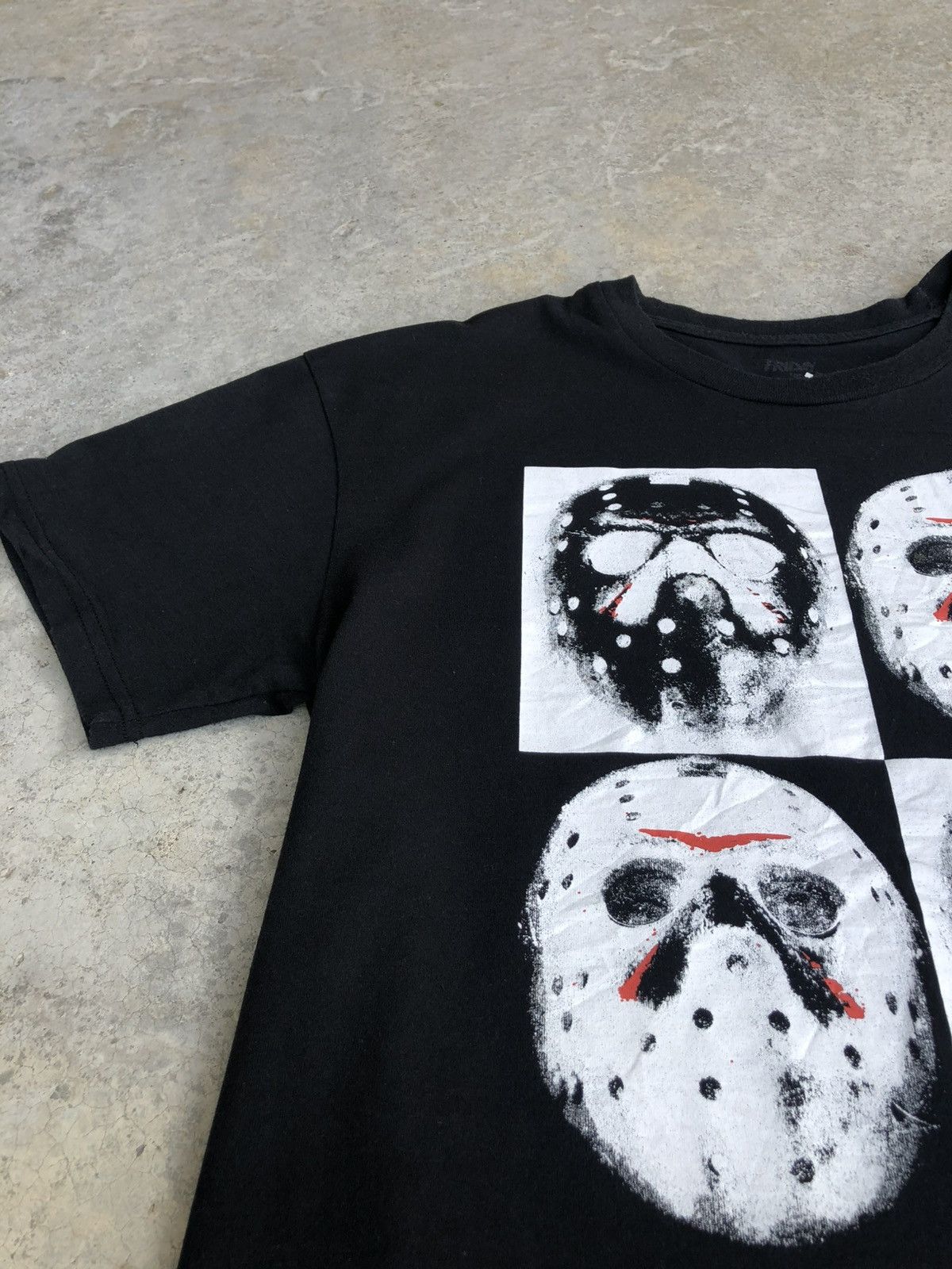 Expert Horror Movie Friday 13th Graphic Tee Size US M / EU 48-50 / 2 - 4 Thumbnail