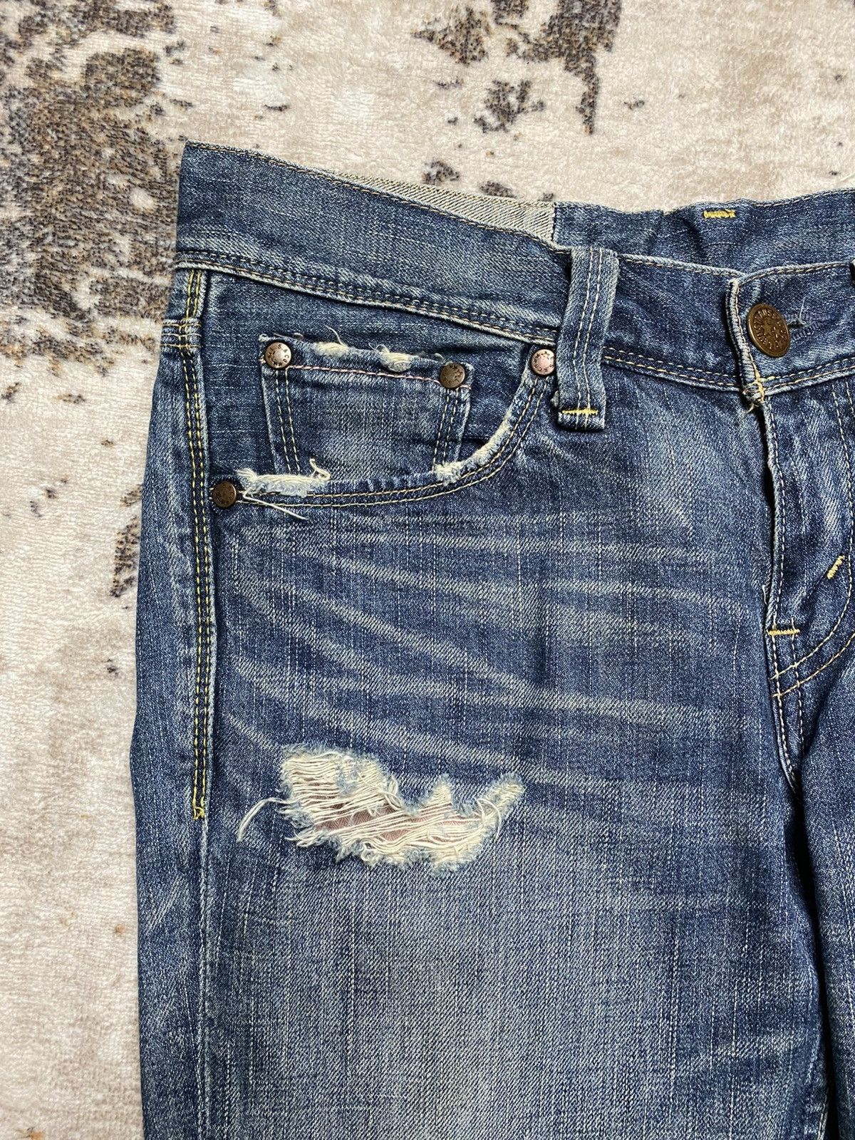 Levi's Rare Levi’s Distressed Bootcut Size US 30 / EU 46 - 5 Thumbnail