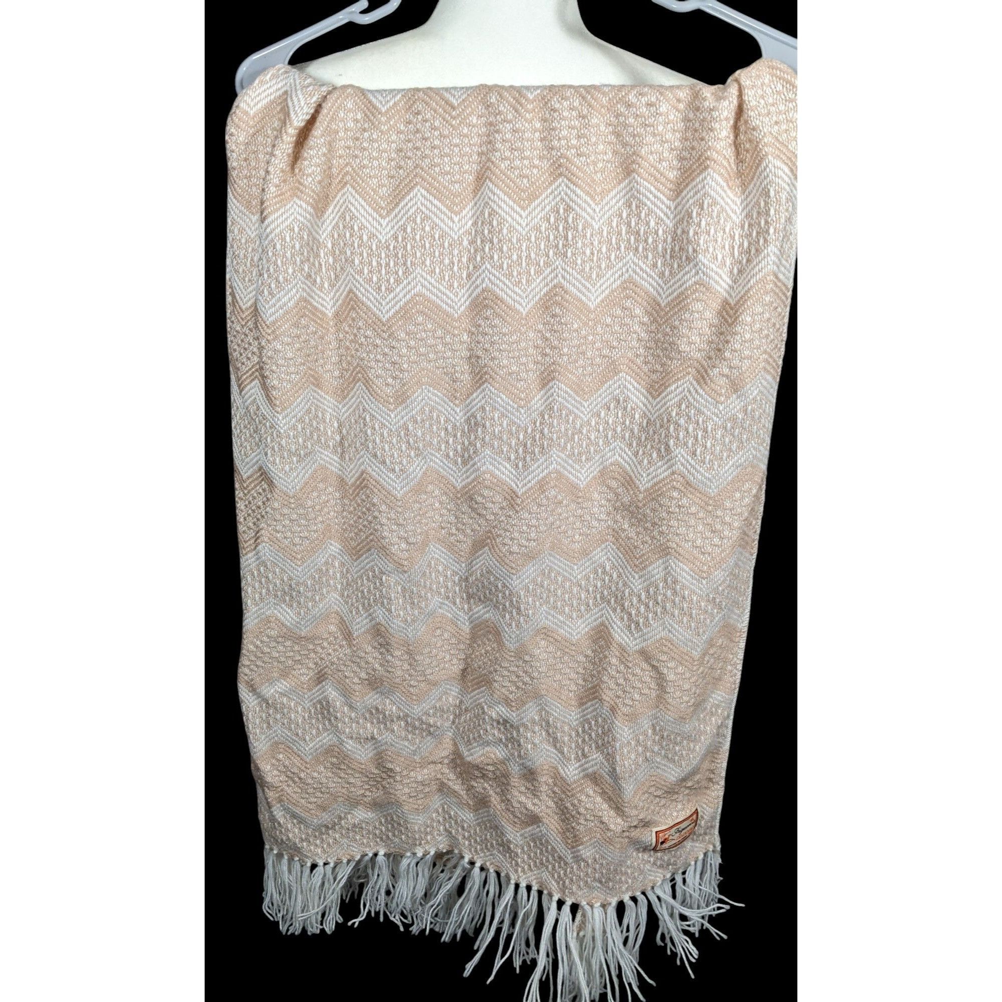 Other Figueroa Genuine Alpaca Peruvian Cream Chevron Scarf Size ONE SIZE - 4 Thumbnail