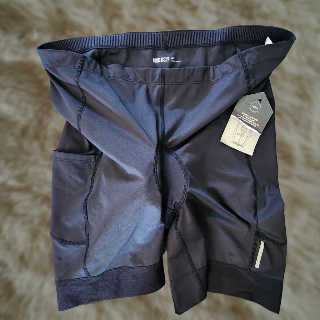 Vintage REI Men's Co-Op Junction Bike Cycling Shorts Mens XXL Black Padded Stretch Athletic Elastic Waist Inseam 9 in Regular Rise Mid 10-12 in Outdoor Biker Size US 39 - 1 Thumbnail