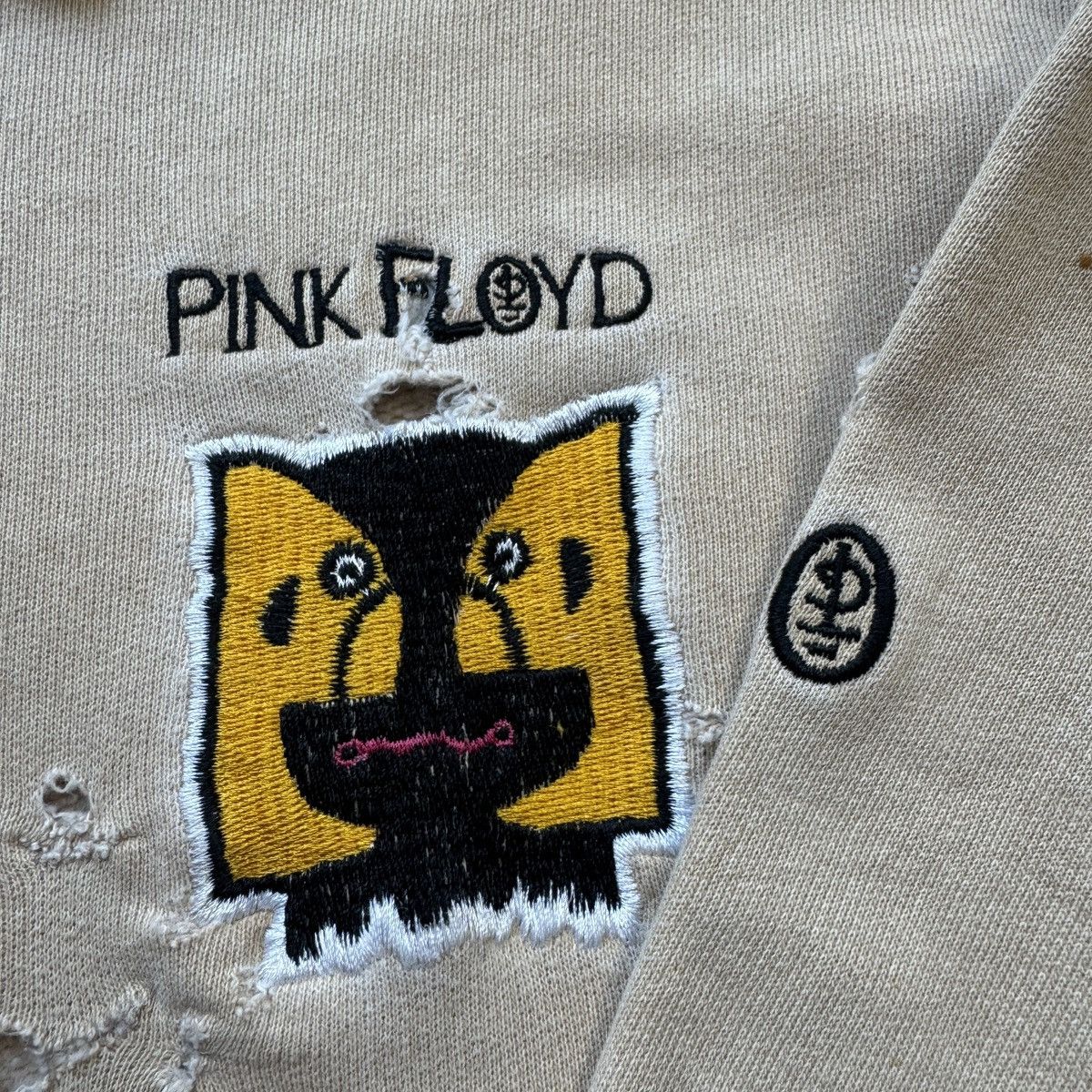 Band Tees 1994 Pink Floyd The Division Bell Half-zip 90s distressed Size US XL / EU 56 / 4 - 4 Thumbnail