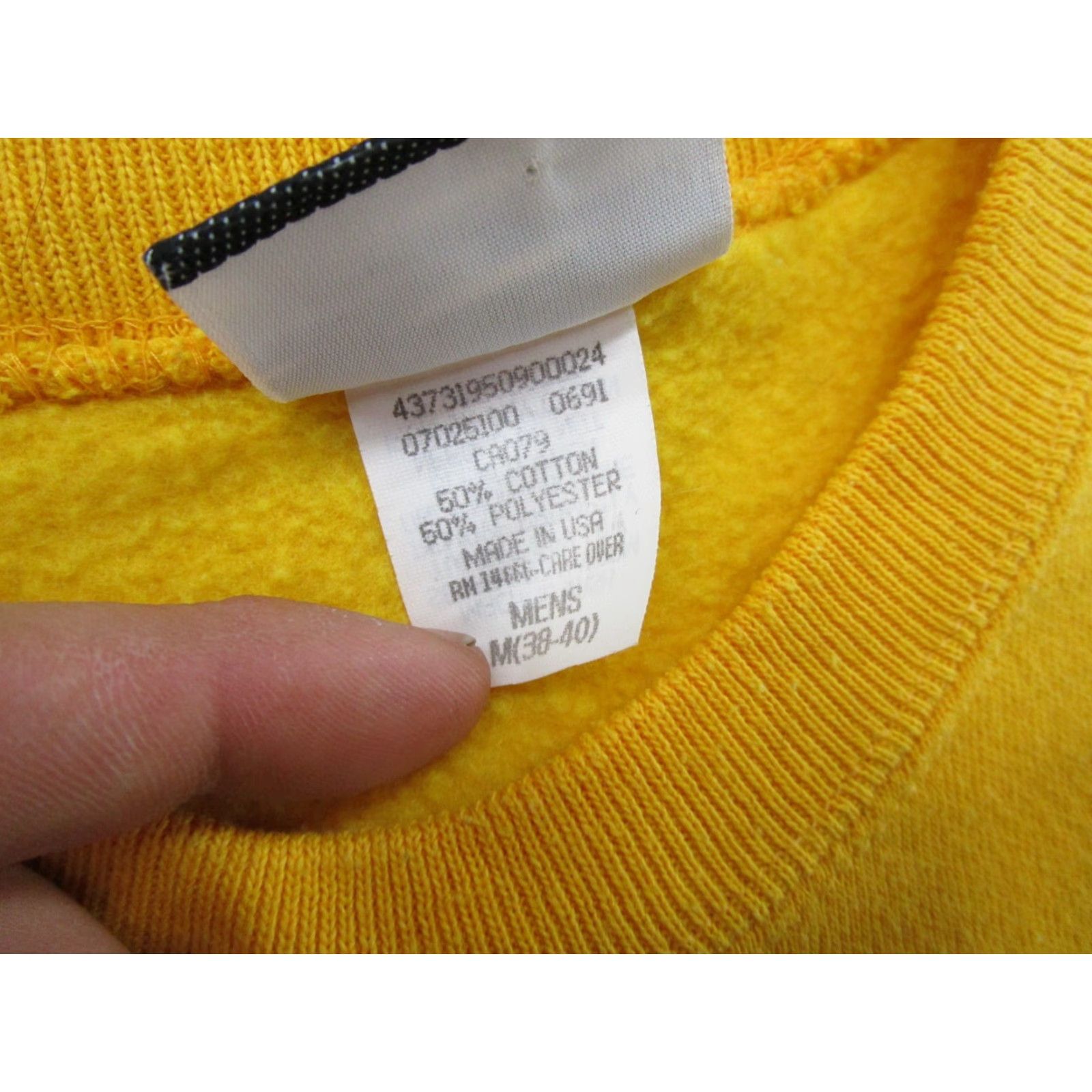 Lee VINTAGE 90s Lee Sweatshirt Pullover Hooded Gold Yellow M Mens Sweatshirt 90s Theme Size US M / EU 48-50 / 2 - 3 Thumbnail