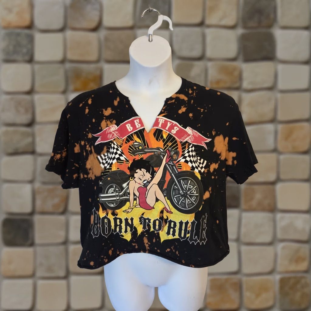 Born Betty Boop Top Womens XL Bettys Biker Born To Rule Motorcycle Cropped T Shirt Size M / US 6-8 / IT 42-44 - 1 Thumbnail