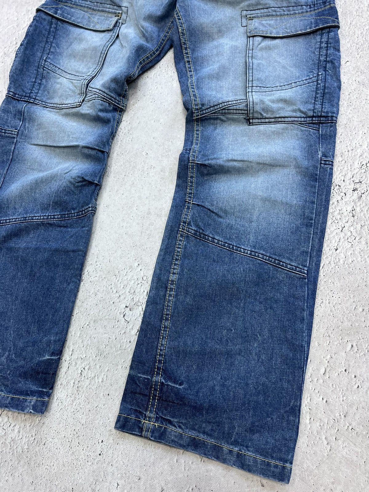 Issey Miyake × Japanese Brand × Tete Homme 2000s Tete Home Multipocket Bondage Cargo Pants Size US 35 - 6 Thumbnail