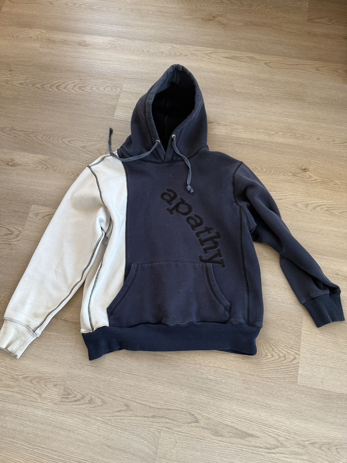 Apathy RARE Apathy Wear “Handbook hooded pullover” hoodie M Size US M / EU 48-50 / 2 - 1 Thumbnail
