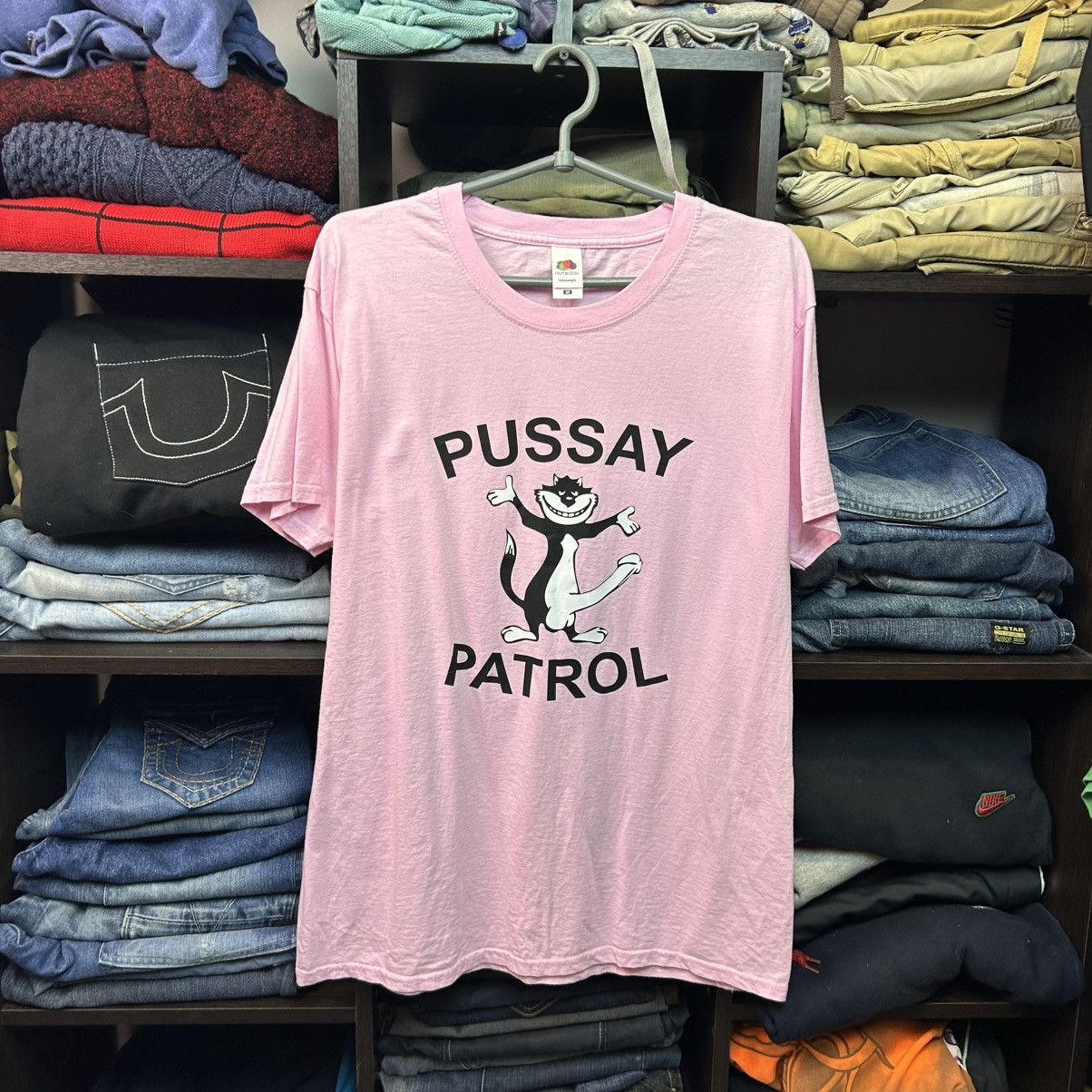 Other Vintage Pussay Patrol Humor big logo streetwear tee size M Size US M / EU 48-50 / 2 - 1 Thumbnail