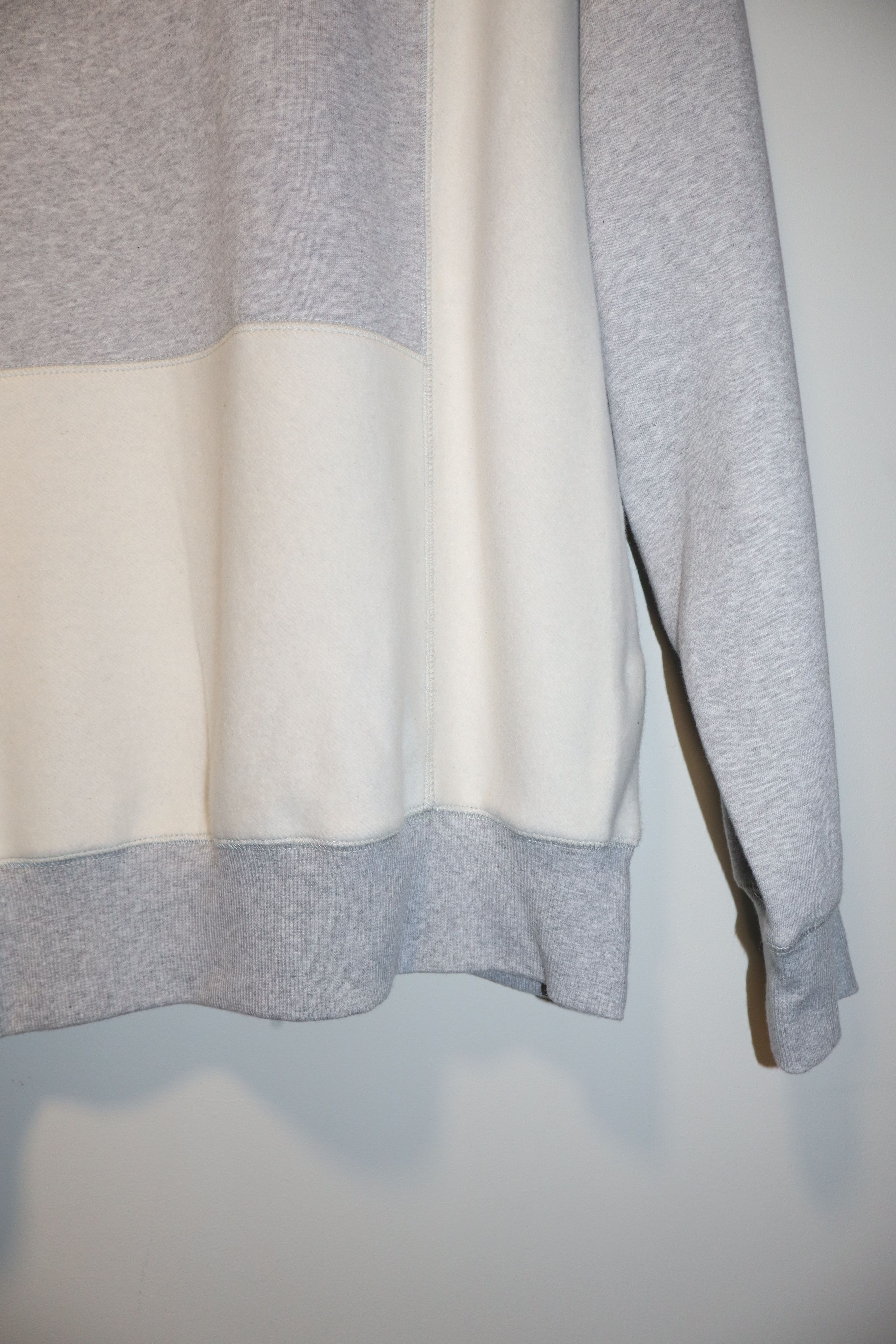 Helmut Lang Grey & Off-White Colorblock Crewneck Size US XL / EU 56 / 4 - 9 Thumbnail