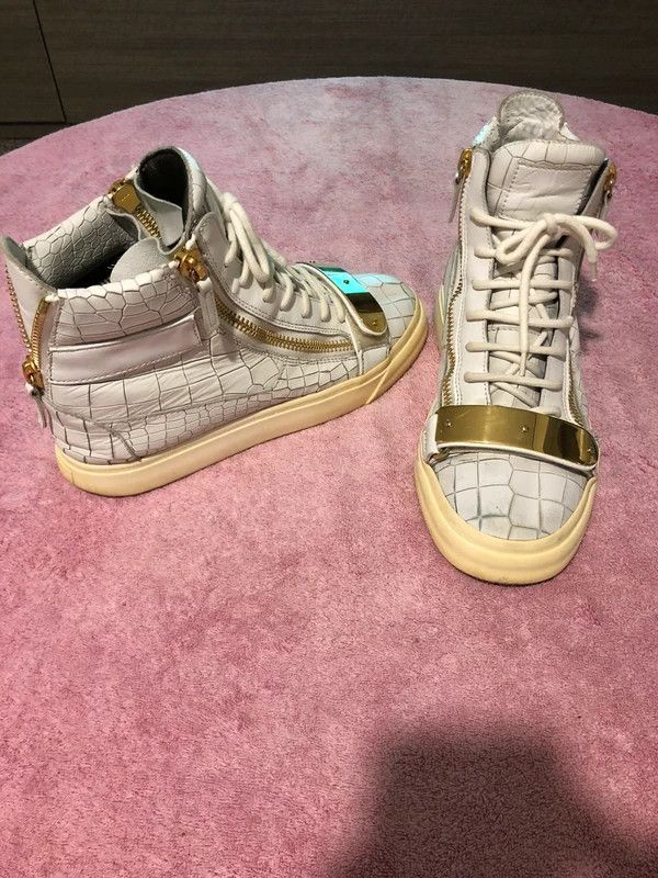 Giuseppe Zanotti Giuseppe Zanotti White Croc Metal Bar High-Tops, c.2012 Size US 6 / EU 39 - 2 Thumbnail