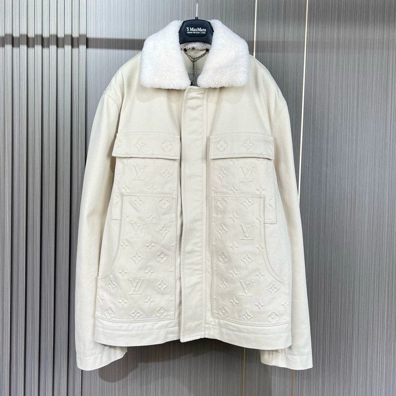 Louis Vuitton louis vuitton embossed fur collar zip jacket-dmc Size US L / EU 52-54 / 3 - 1 Thumbnail