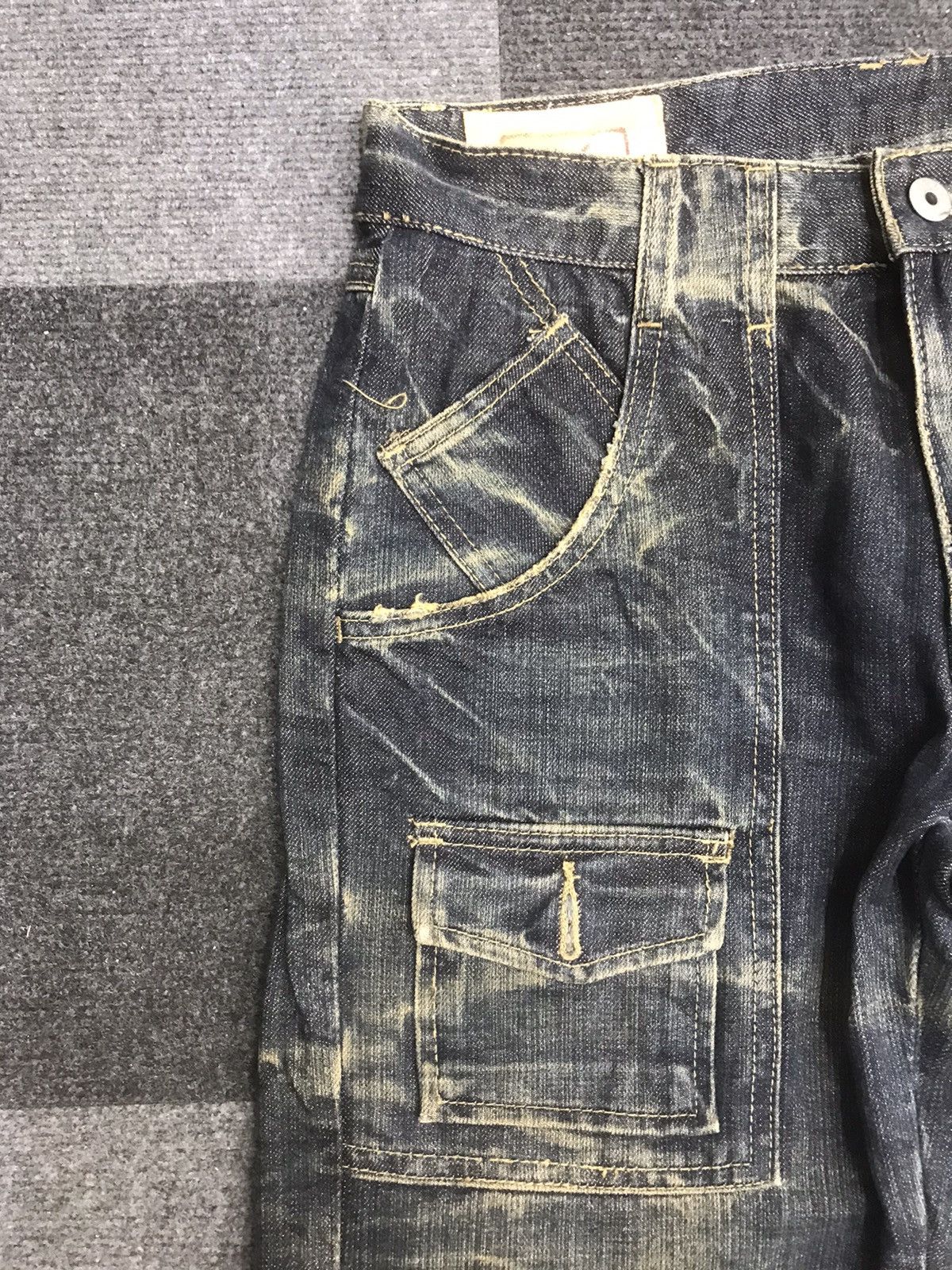 Japanese Brand RUSH HOUR Short Distressed Jeans Size US 29 - 2 Thumbnail