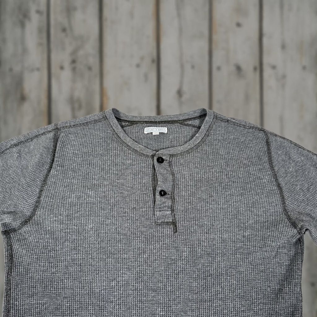 Wallace & Barnes Wallace & Barnes Shirt Mens M Gray Thermal Henley Long Sleeve Knit Cotton Size US M / EU 48-50 / 2 - 1 Thumbnail