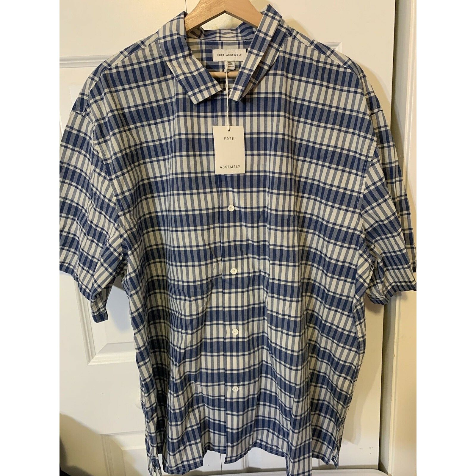 Other New Free assembly Men’s Sz XXL short sleeve button down shir Size US XXL / EU 58 / 5 - 4 Thumbnail