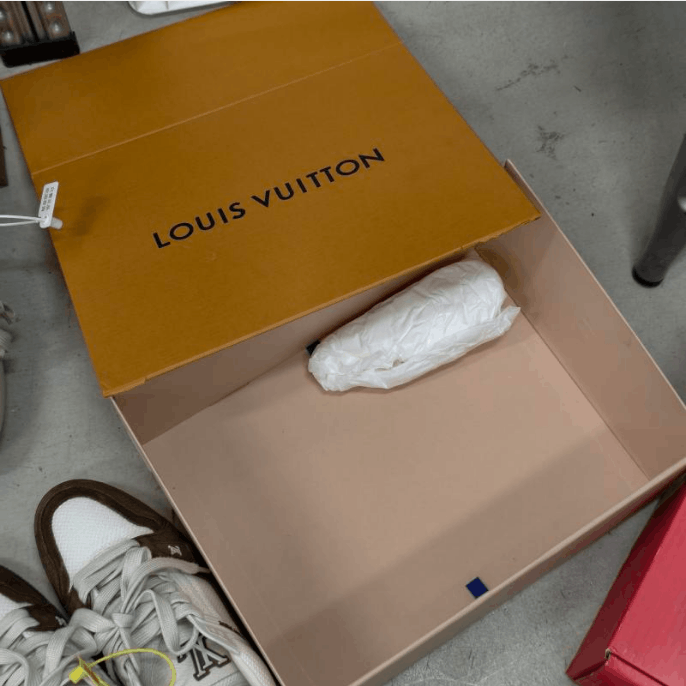 Louis Vuitton Louis Vuitton Low-Top Sneakers Size US 9 / IT 39 - 4 Thumbnail