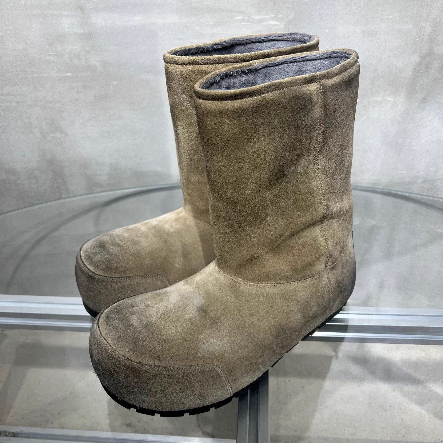 Balenciaga Balenciaga 26 Dumbo Distressed Snow Boots 42 Size US 11 / IT 41 - 2 Thumbnail