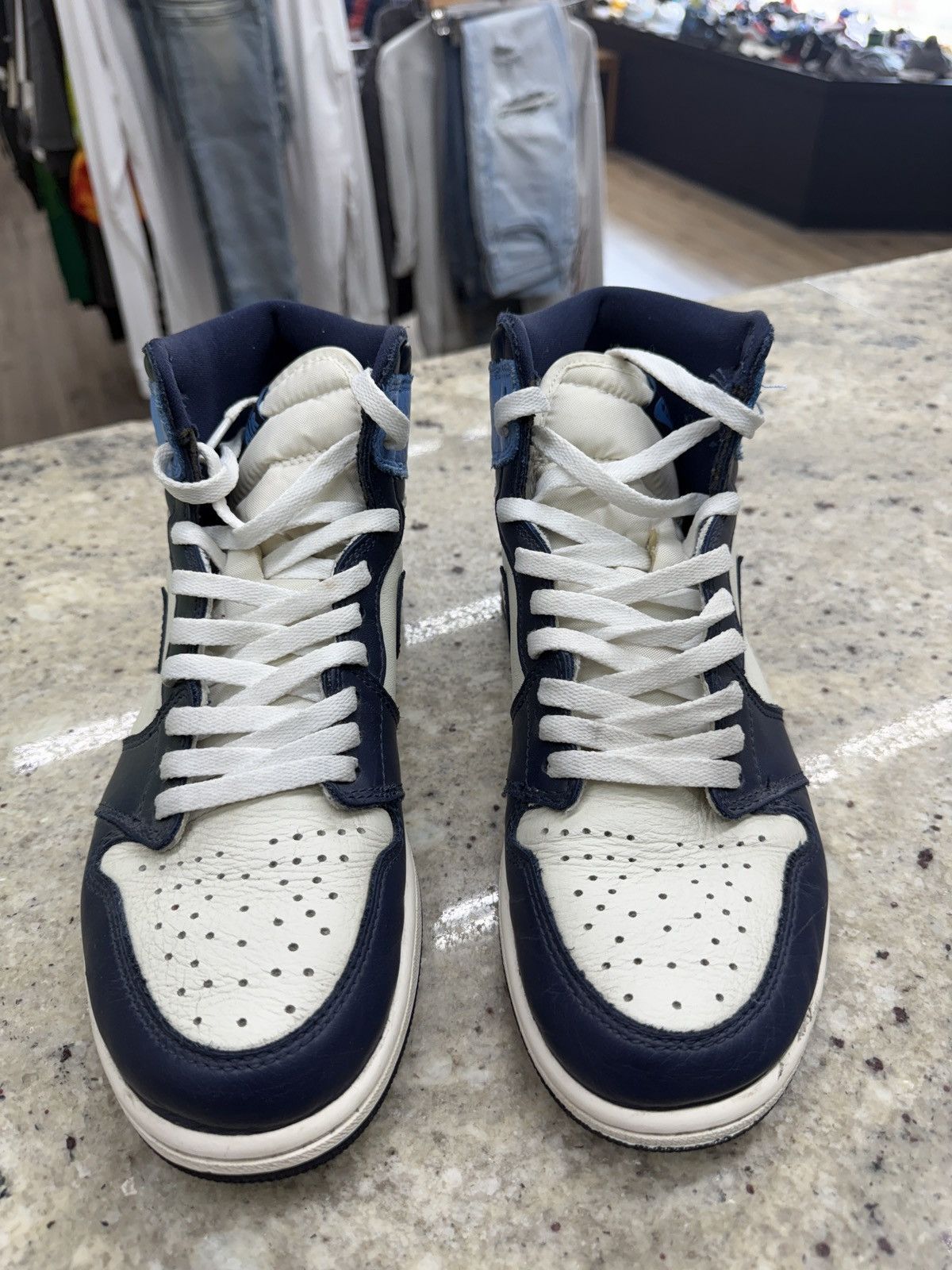 Jordan Brand Jordan 1 Retro High Obsedians Size US 9 / EU 42 - 3 Thumbnail