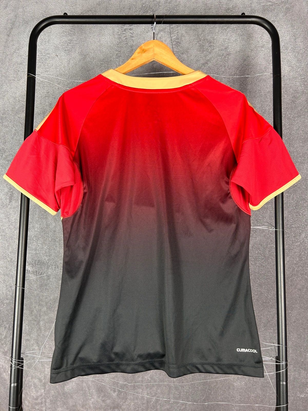 Adidas Adidas Germany football tee red black gold mini logo Size L / US 10 / IT 46 - 2 Thumbnail