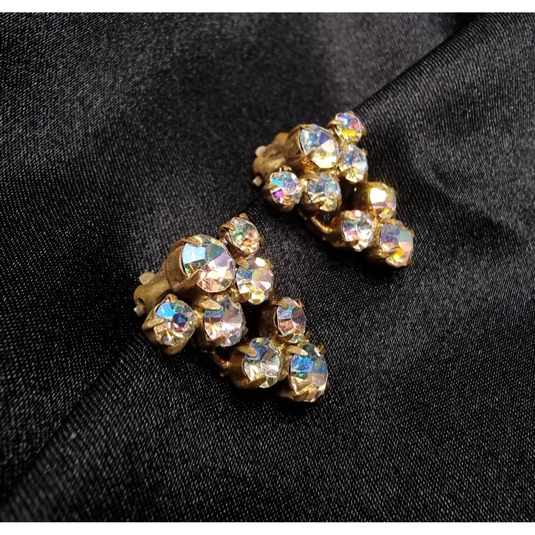 Vintage Vintage 1960s Austria Signed Aurora Borealis Rhinestone Clip Size ONE SIZE - 2 Thumbnail