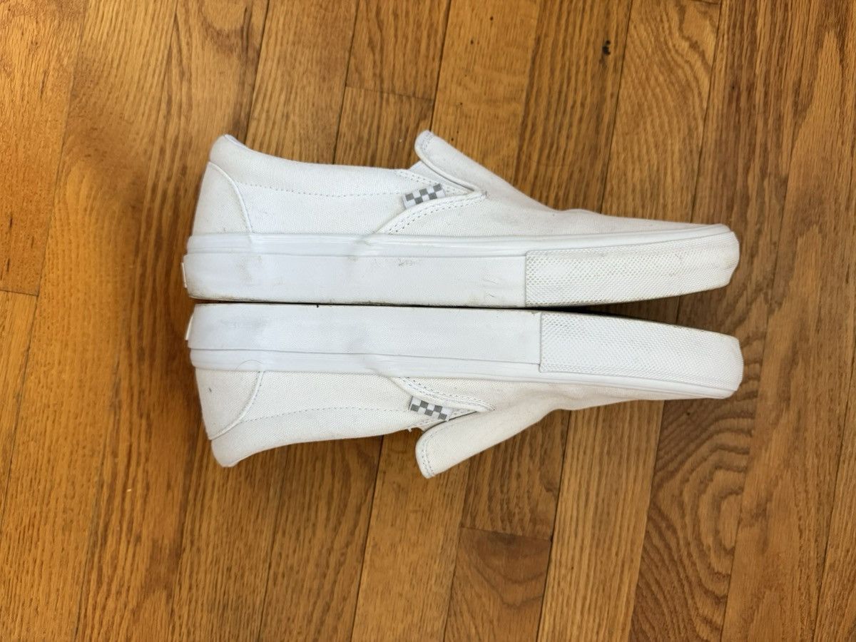 Vans Vans white slip ons Size US 10.5 / EU 43-44 - 3 Thumbnail