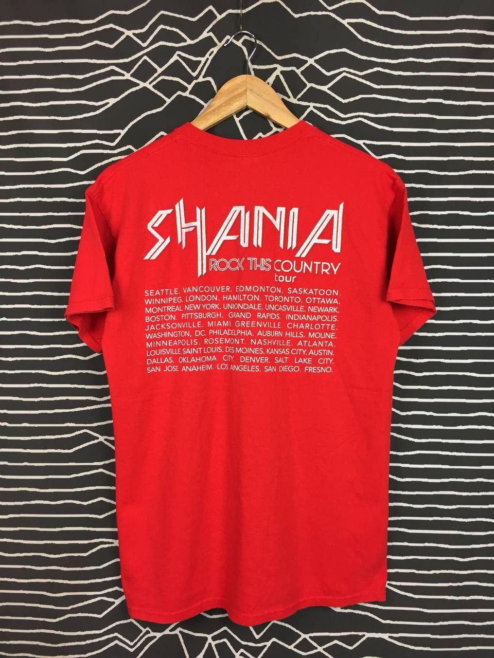 Band Tees Shania Twain Rock This Country Tour Concert Tee Size US M / EU 48-50 / 2 - 4 Thumbnail