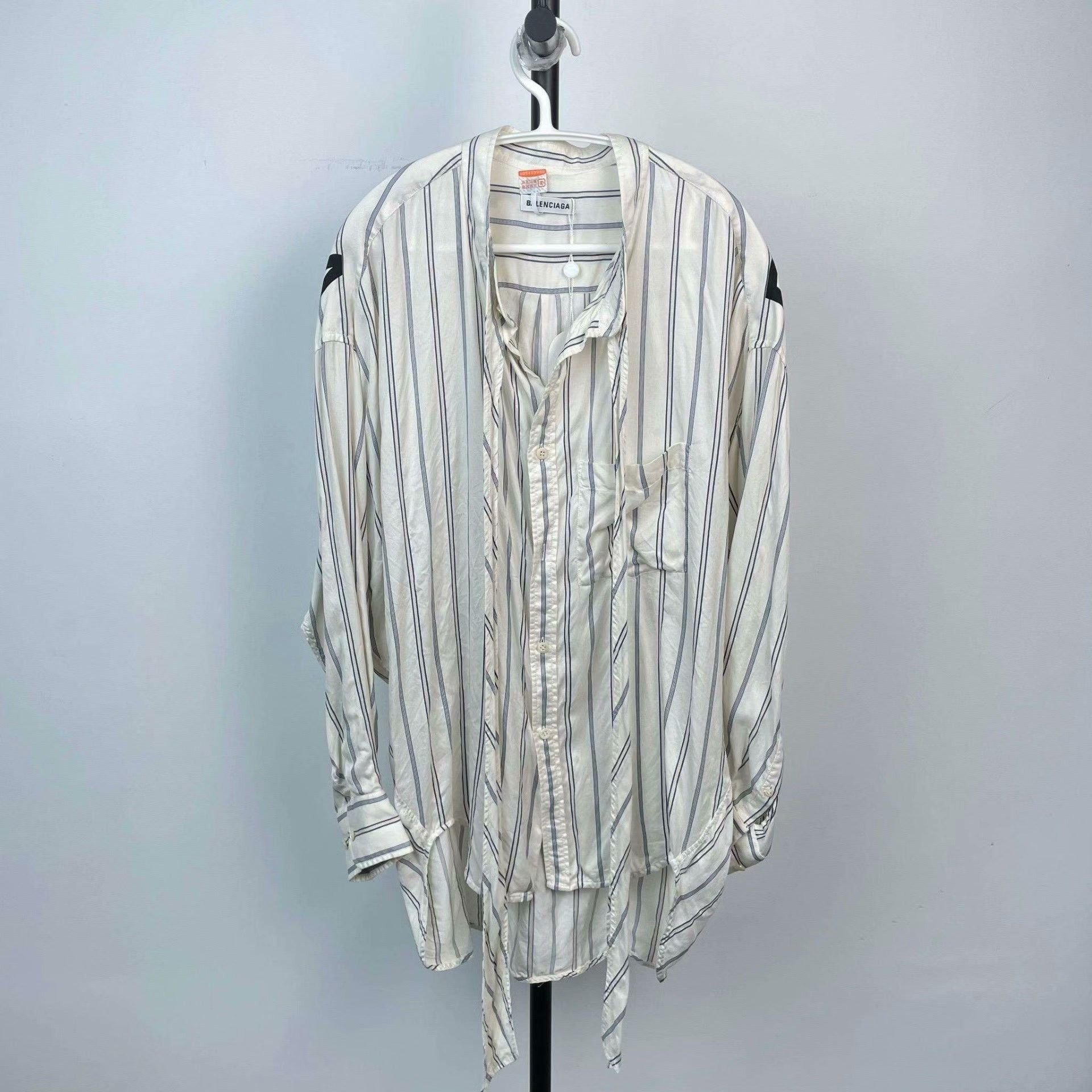 Balenciaga Balenciaga Striped Shirt 36 Men Size US S / EU 44-46 / 1 - 1 Thumbnail