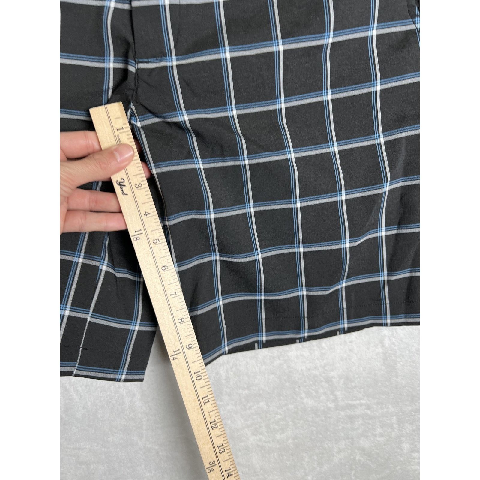 Other Snake Eyes Shorts Mens 30 Black Plaid Golf Chino Flat Front Size US 30 / EU 46 - 2 Thumbnail