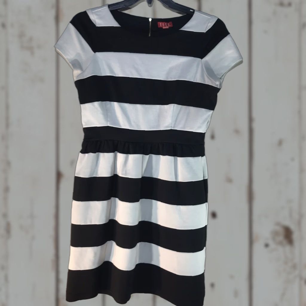 Vintage Elle Dress Womens 12 Size Striped Black & White Knee At Blk/Wht Striped Dress 12 Size XL / US 12-14 / IT 48-50 - 1 Thumbnail